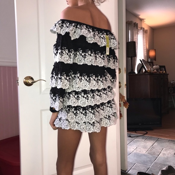 Gianni Bini black and white two piece set - Picture 7 of 8